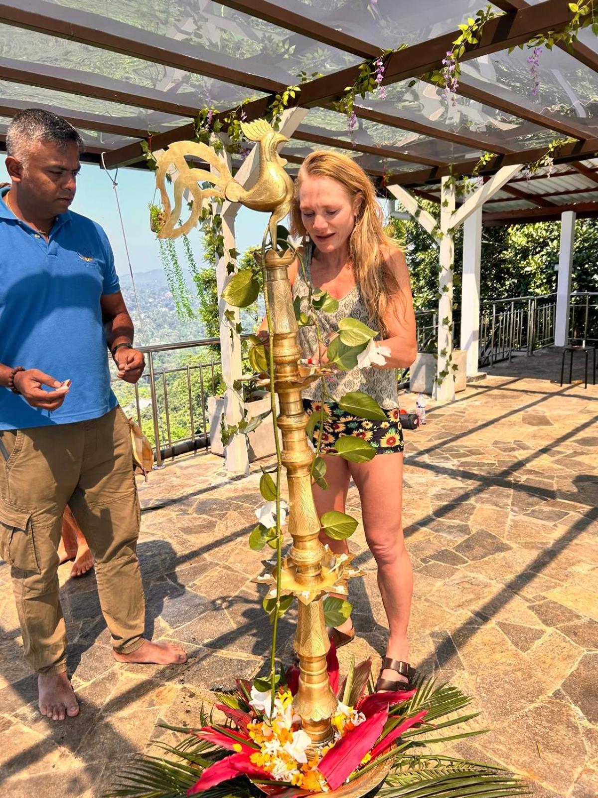 Lotus Villa Kandy ペラデニヤ エクステリア 写真